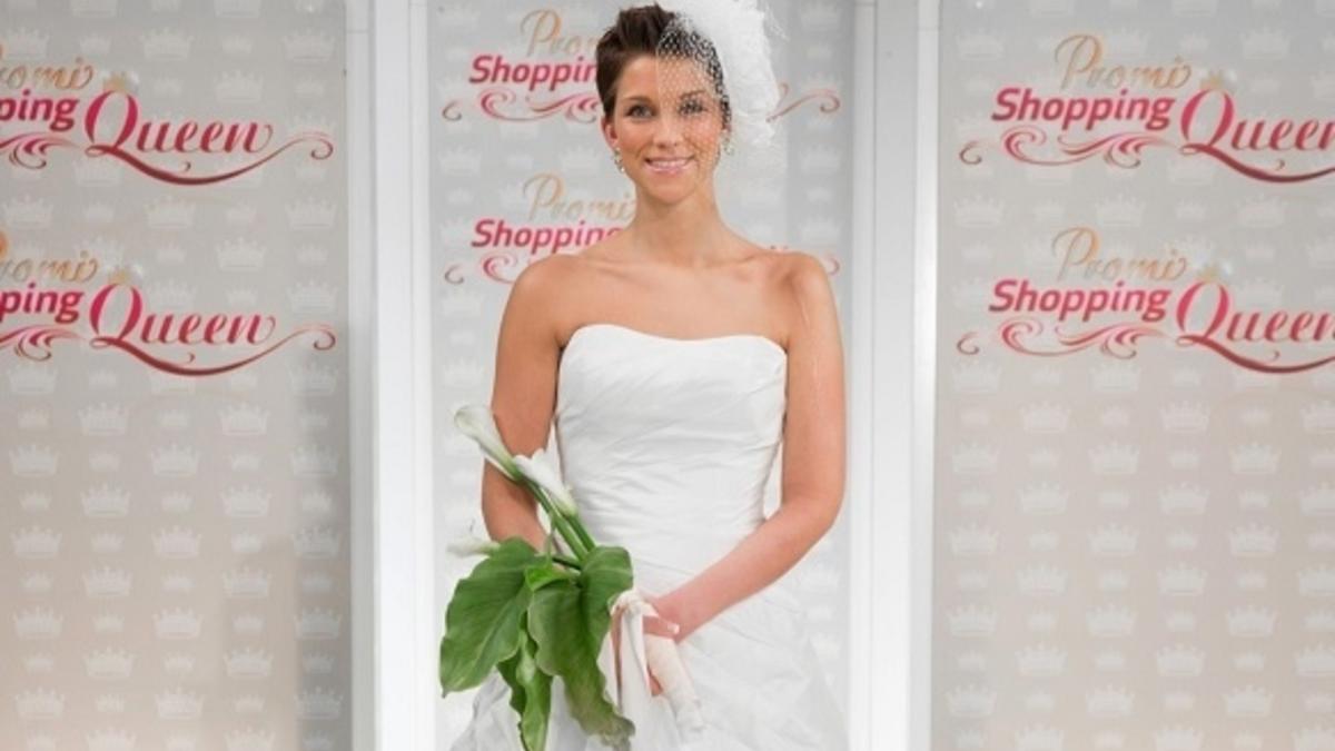 Anna Maria Zimmermann Versteigert Brautkleid