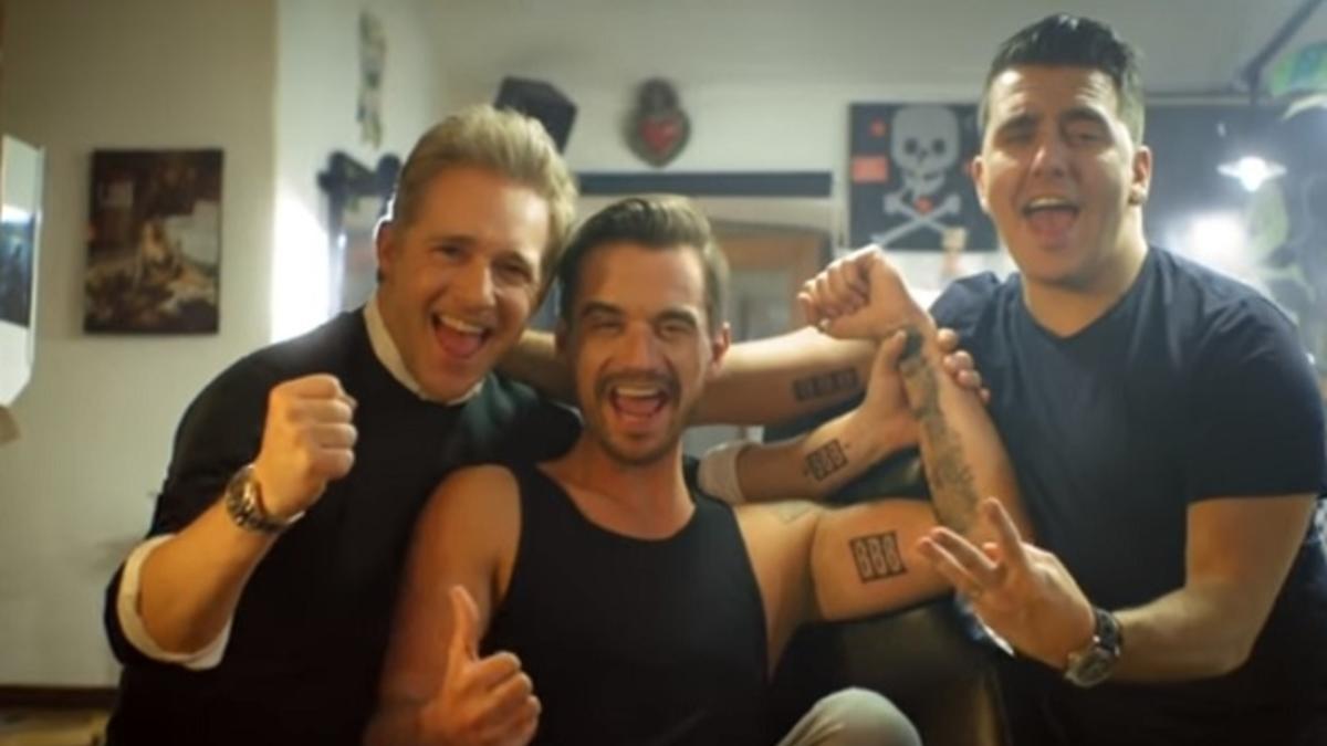 Klubbb3 Stechen Sich Ein Tattoo Fur Die Ewigkeit