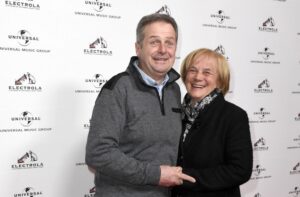 Norbert Rier mit Gattin Isabella bei der Elctrola Showcase Veranstaltung “Neue Welle 2018” in der Freiheiz Halle in München.