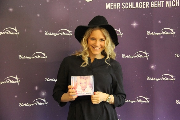 Julia Lindholm Super Trouper ABBA