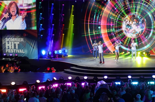 Jürgen Drews auf der Bühne des “Sommer-Hit-Festivals 2017”.