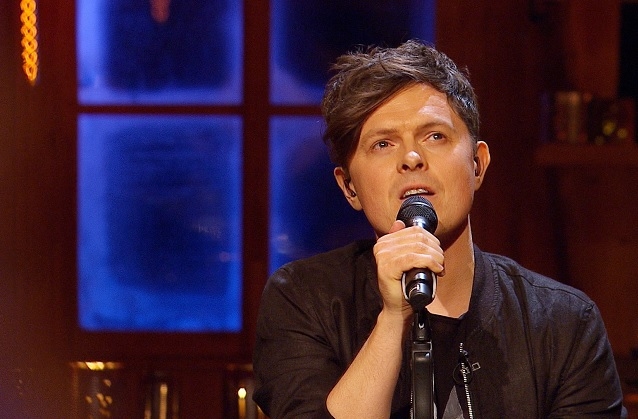 Mit seinem Auftritt bei “Sing meinen Song” rührte Michael Patrick Kelly Lena zu Tränen.