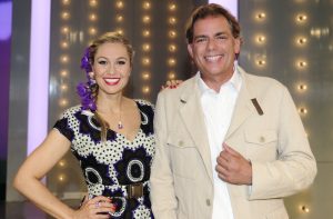 Ruth Moschner und Hubert Trenkwalder moderieren “Hier spielt die Volksmusik”.