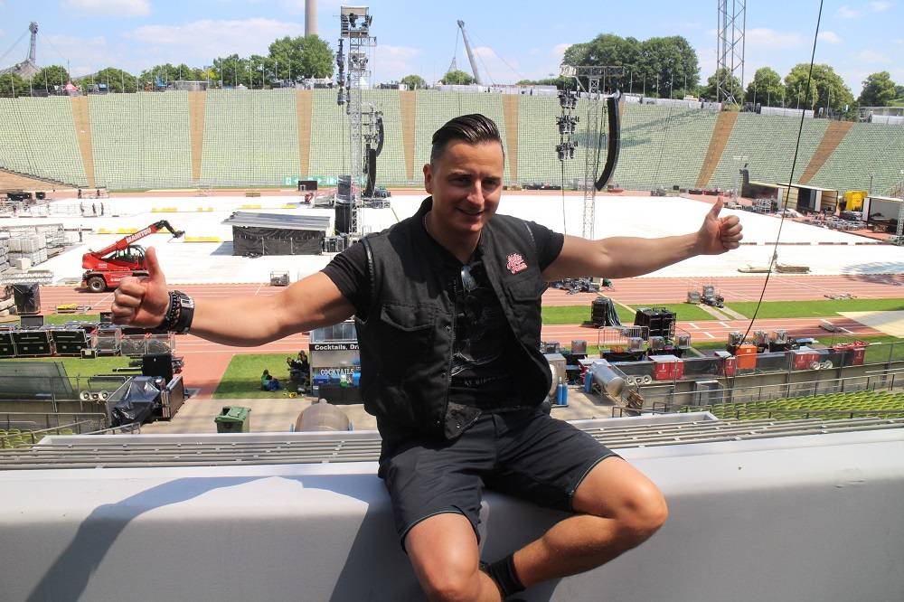 Andreas Gabalier posiert im Münchner Olympiastadion.