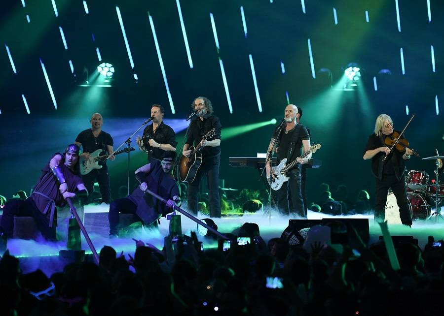Santiano rockten mit ihrem Shanty-Rock die Halle.