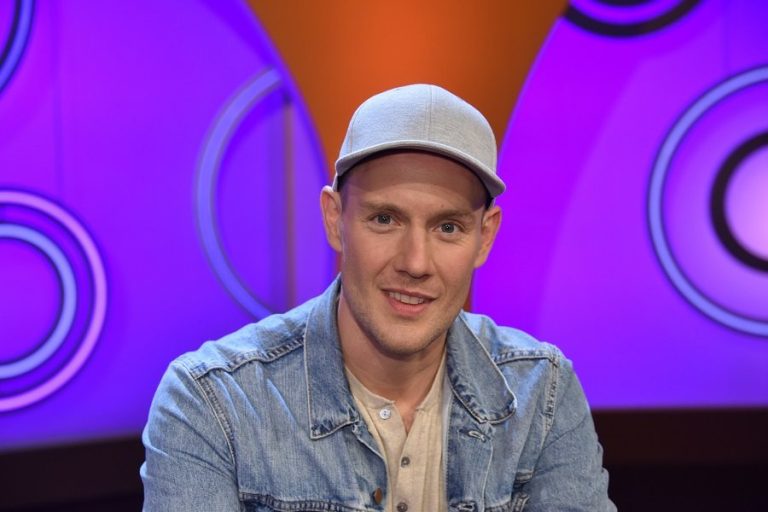 Oli P. präsentiert mit seiner neuen Single “Lieb mich ein letztes Mal” ein Roland-Kaiser-Cover.