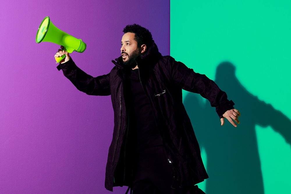 Adel Tawil veröffentlicht sein neues Album “Alles lebt”.