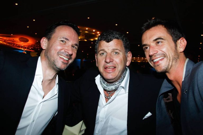 v.li. Michael Jürgens, Semino Rossi, Florian Silbereisen im Jahr 2014 am Rande der Aufzeichnung einer Show.