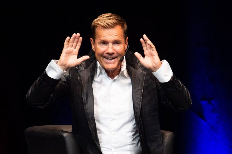 Dieter Bohlen lässt es krachen – Mit Vollgas auf die Wasserrutsche