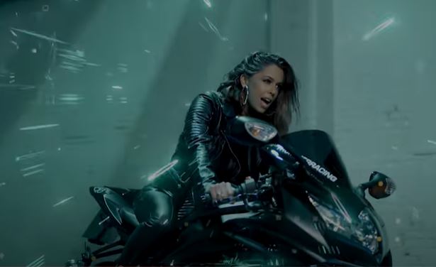 Vanessa Mai im neuen Video zum Song "Mitternacht".