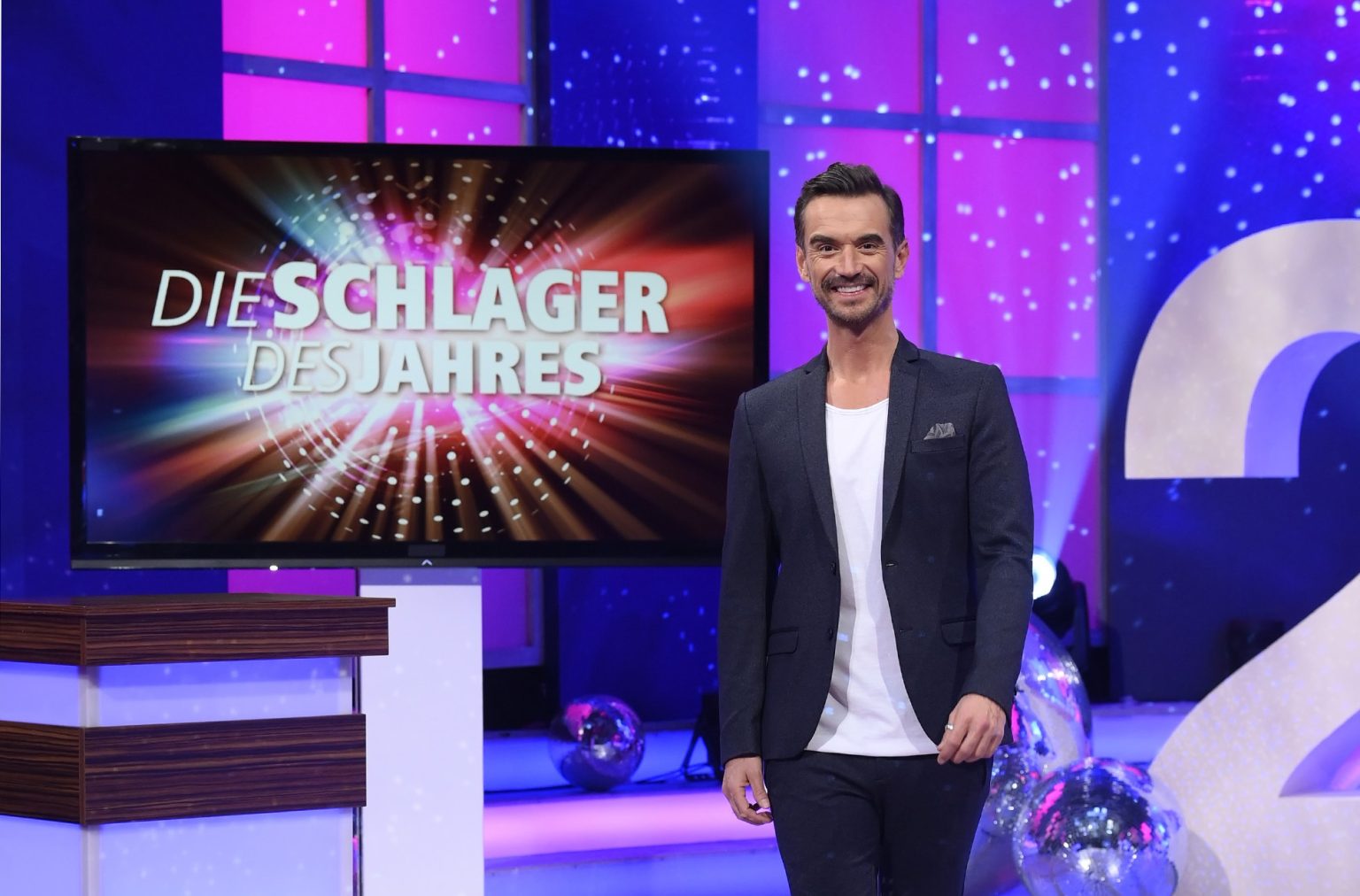 Florian Silbereisen präsentiert die MDR-Show "Die Schlager des Jahres 2020".