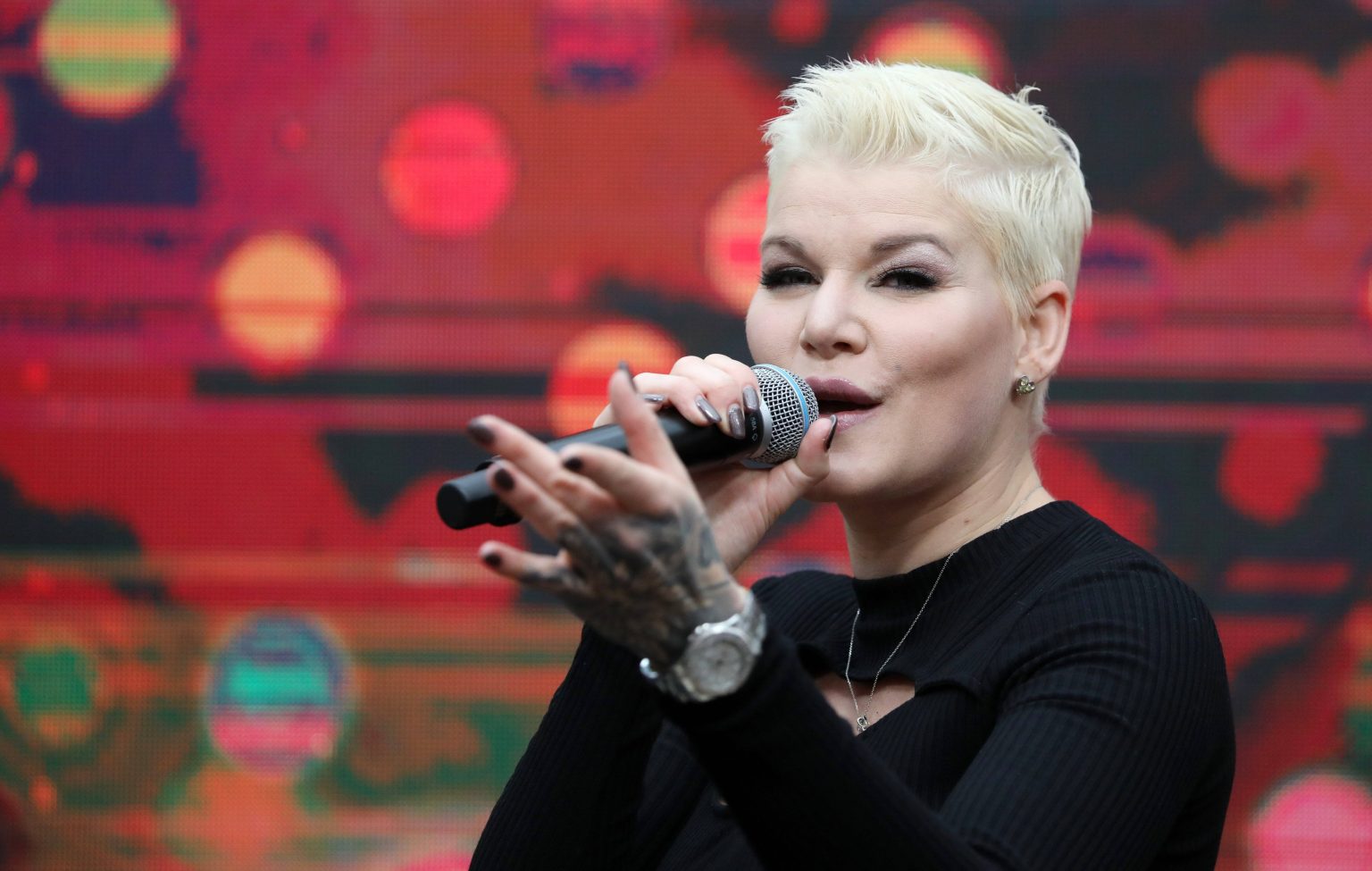 Melanie Müller: So verändert sieht sie nach ihrer Gesichts-OP aus