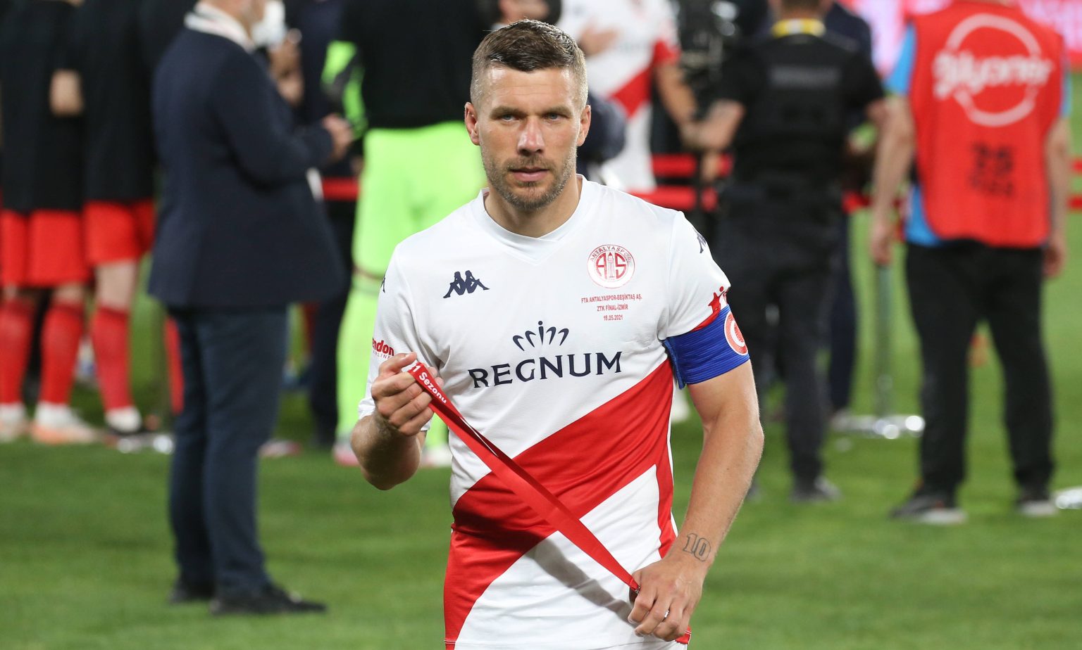 Es steht fest: Lukas Podolski wird Juror bei „Das Supertalent“