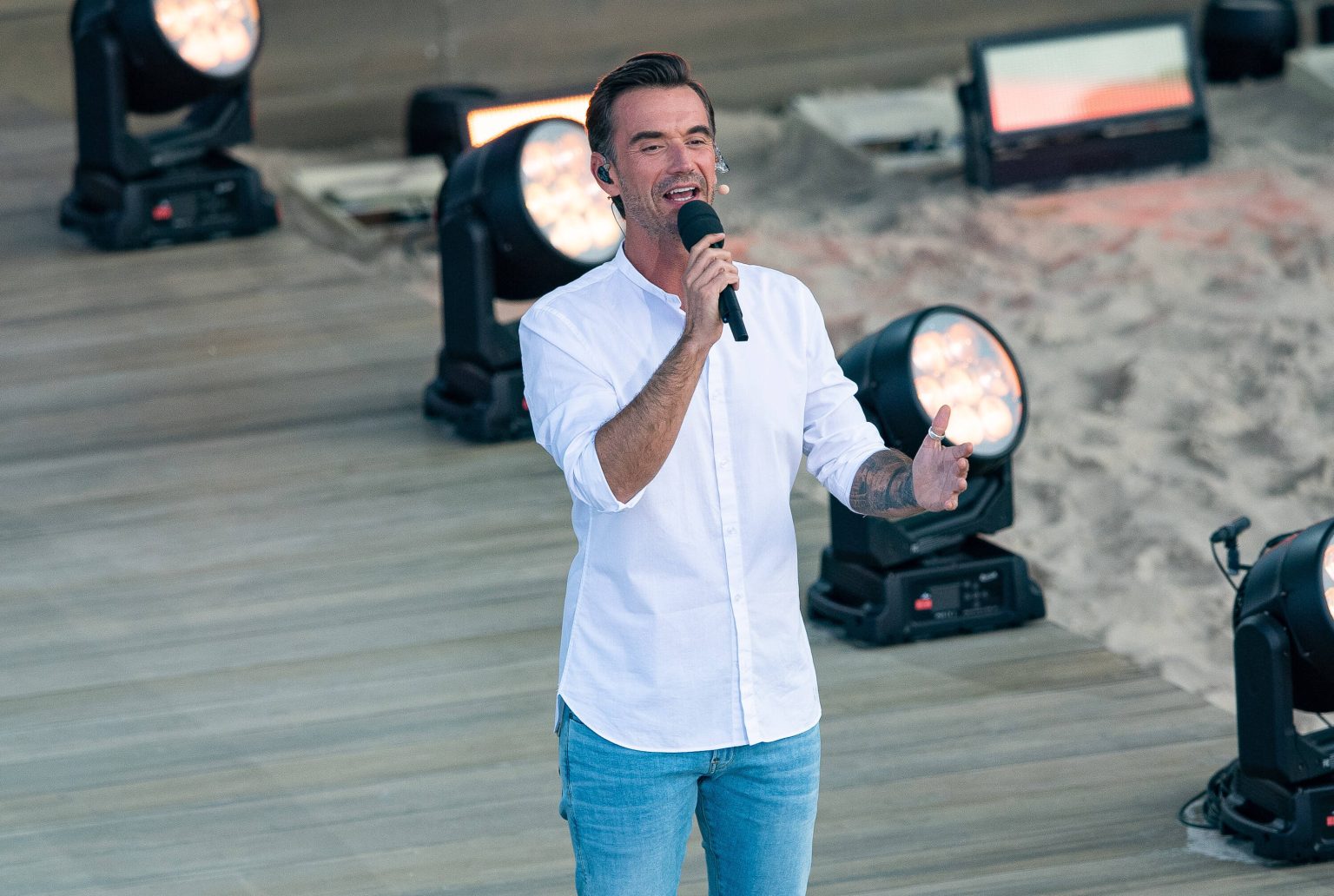 Florian Silbereisen feiert große „Schlagerstrandparty“ – Helene war nicht dabei