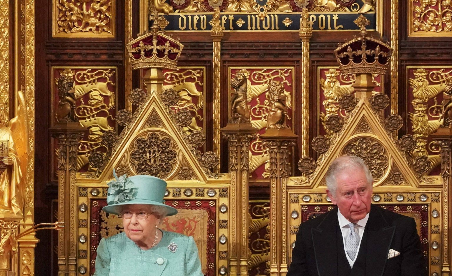 Prinz Charles und Queen Elizabeth: Bahnt sich royaler Ärger im Königspalast an?