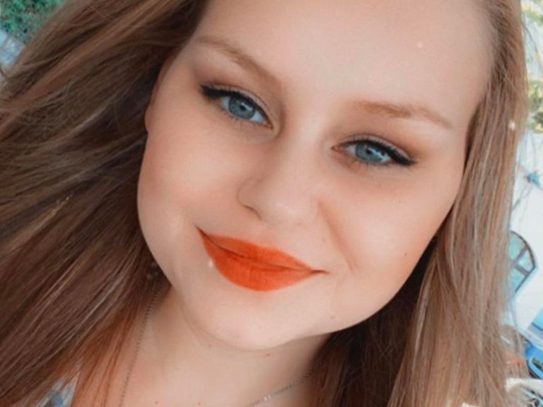 Total diszipliniert! Sarah-Jane Wollny: sie posiert rank und schlank im Netz