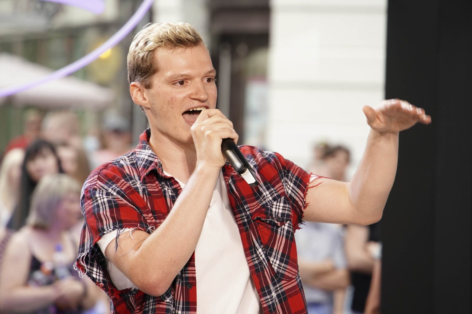 „DSDS“: Kloß-Revival: Kandidat bringt Jury mit eigenem Song zum Ausflippen