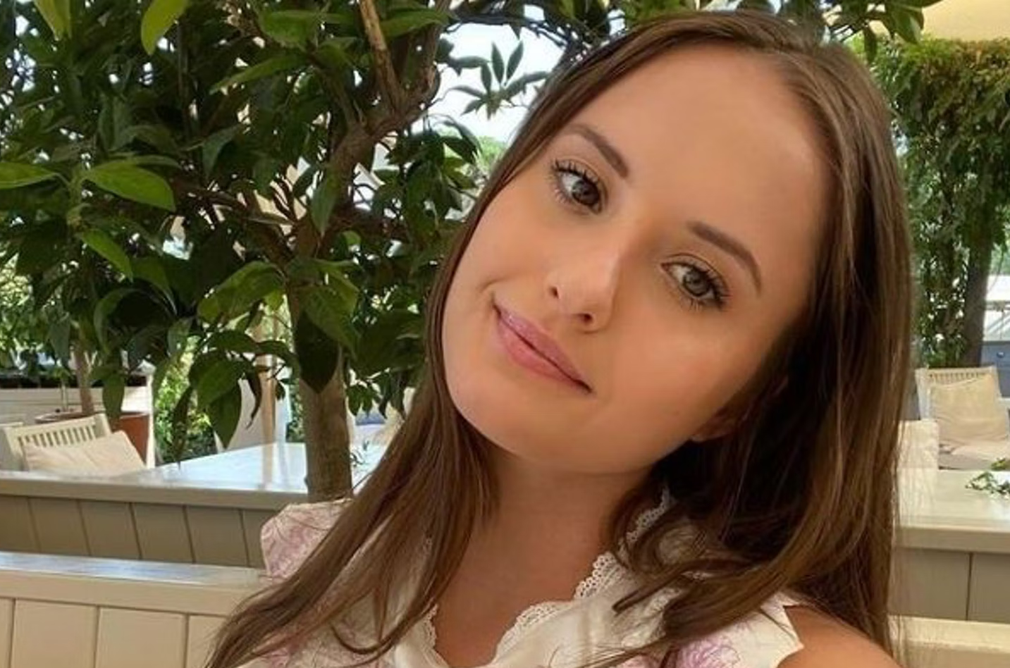 Davina Geiss: Foto im Mini-Kleid sorgt für Spott bei den Fans