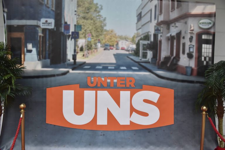 Trauriger Abschied bei „Unter uns“: Zwei Stars verlassen die Serie