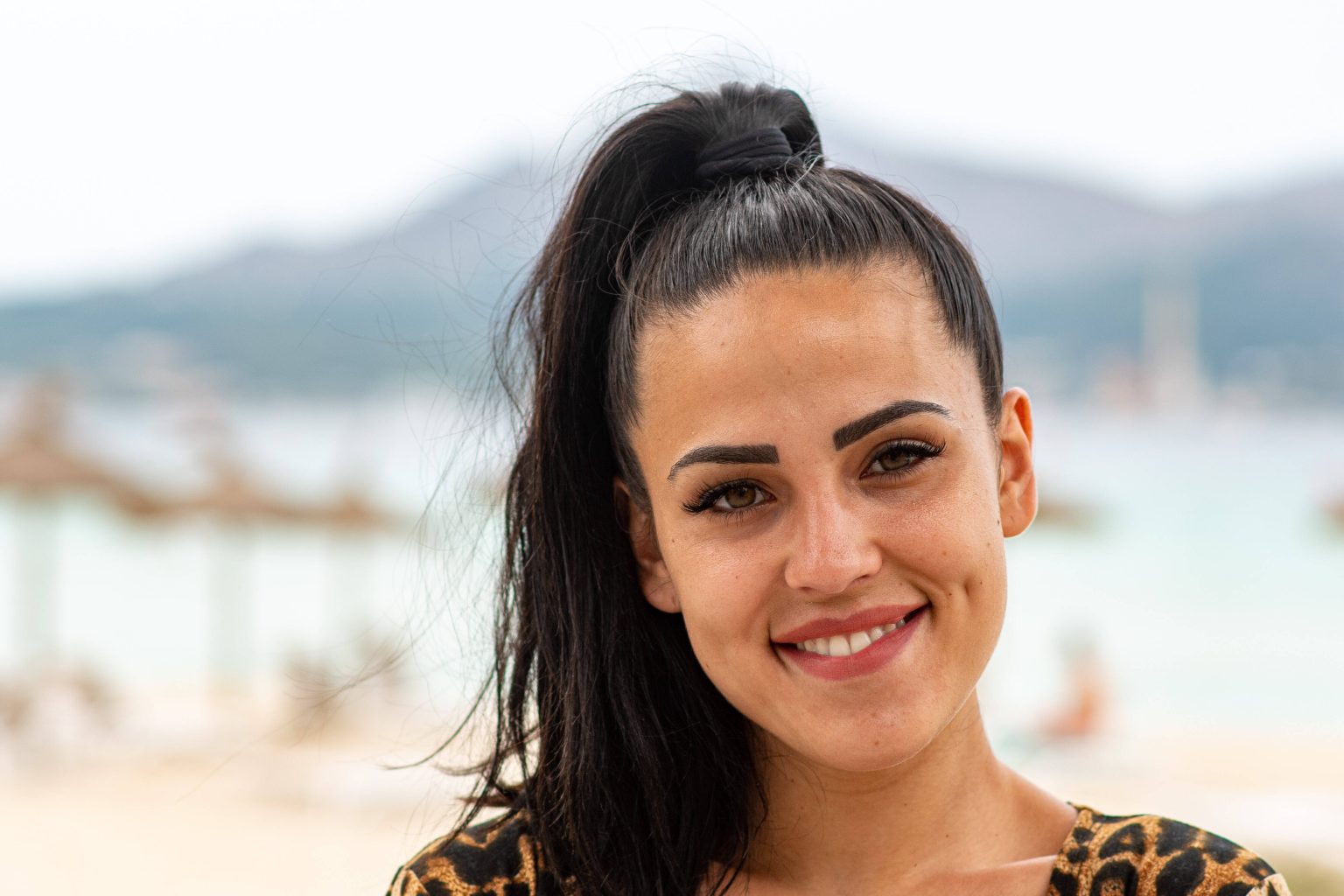 Elena Miras: Reality-TV-Star heizt Fans im extrem knappen Bikini ein