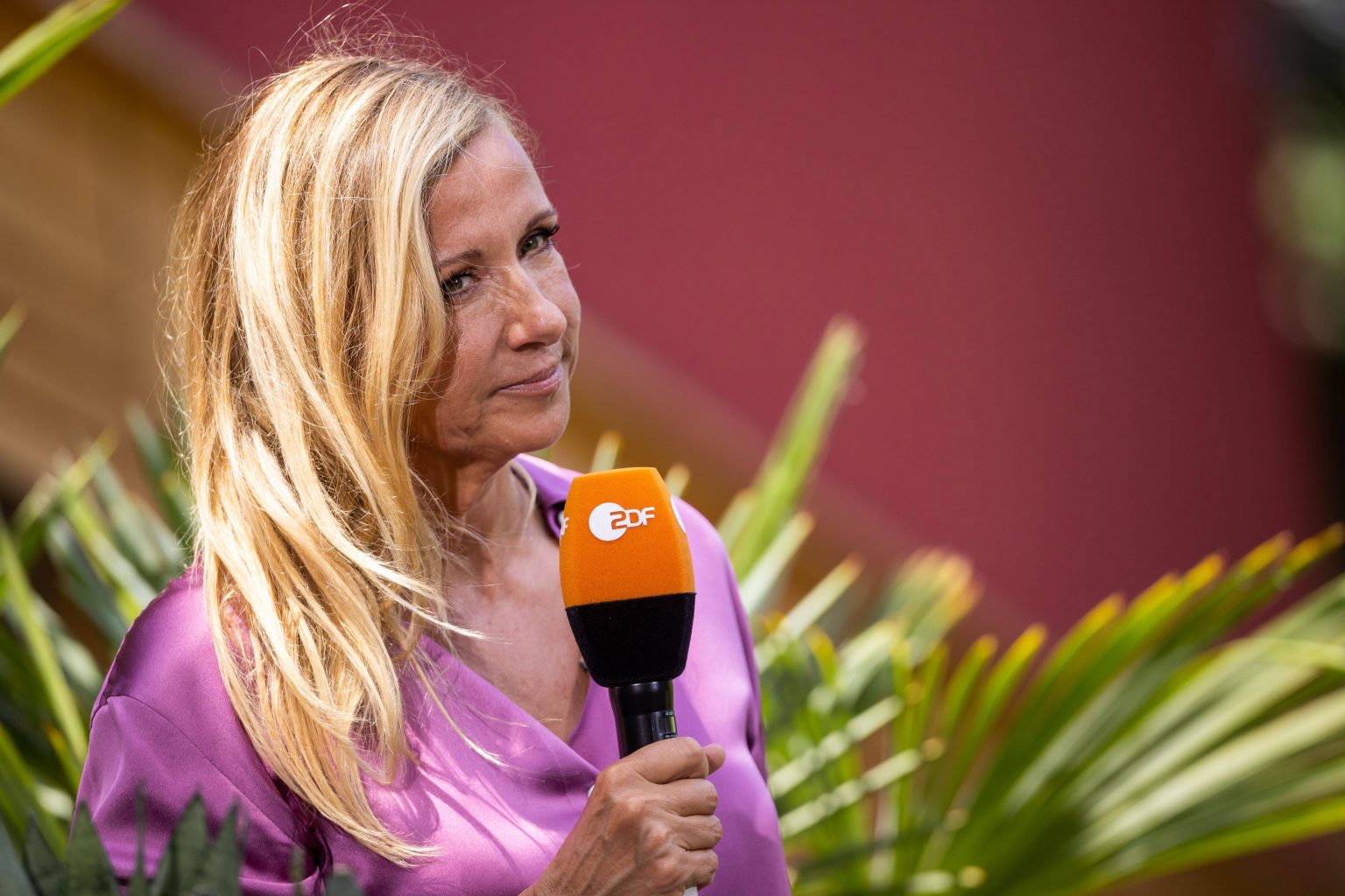Andrea Kiewel total geschockt: Moderatorin kommt im ZDF-“Fernsehgarten” an ihre Grenzen