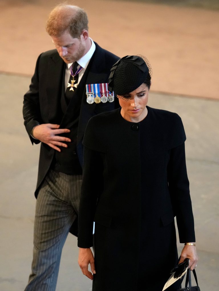 König Charles III.: „Das sitzt!“ – Klare Botschaft an Harry und Meghan!