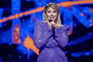 Beatrice Egli begeistert Fans auf Instagram im weißen Spitzen-BH