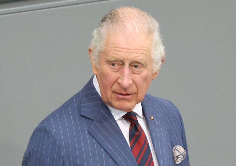 König Charles III. in Trauer: Erneuter Schicksalsschlag für den Monarchen
