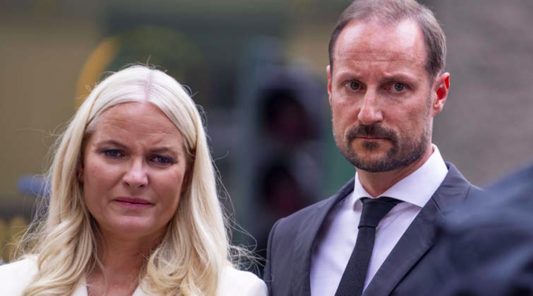 Kronprinzessin Mette-Marit unheilbar Krank! Das Glück zum 50. Geburtstag scheint erloschen
