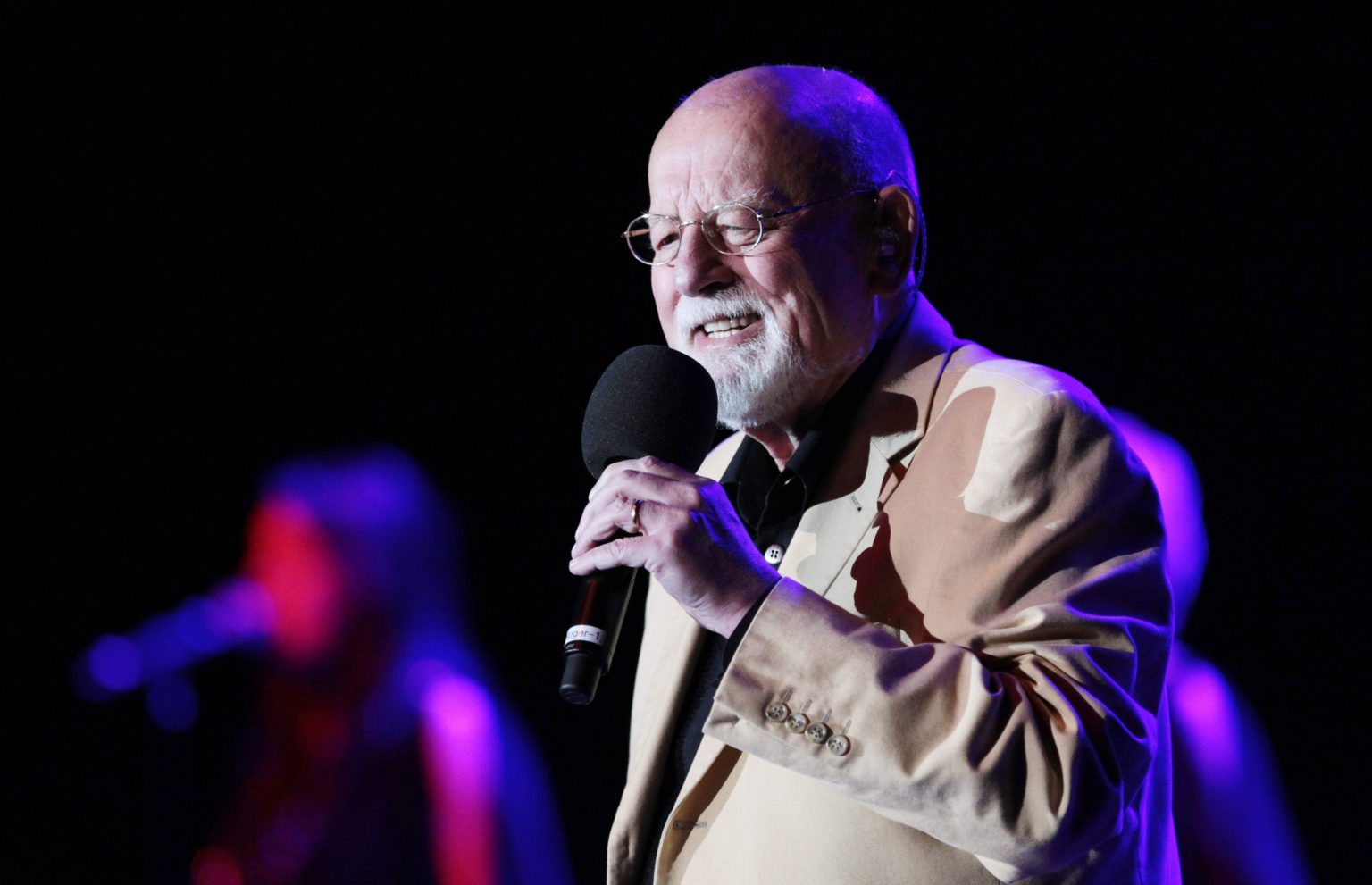 Roger Whittaker: Schlagerlegende stirbt im Alter von 87 Jahren