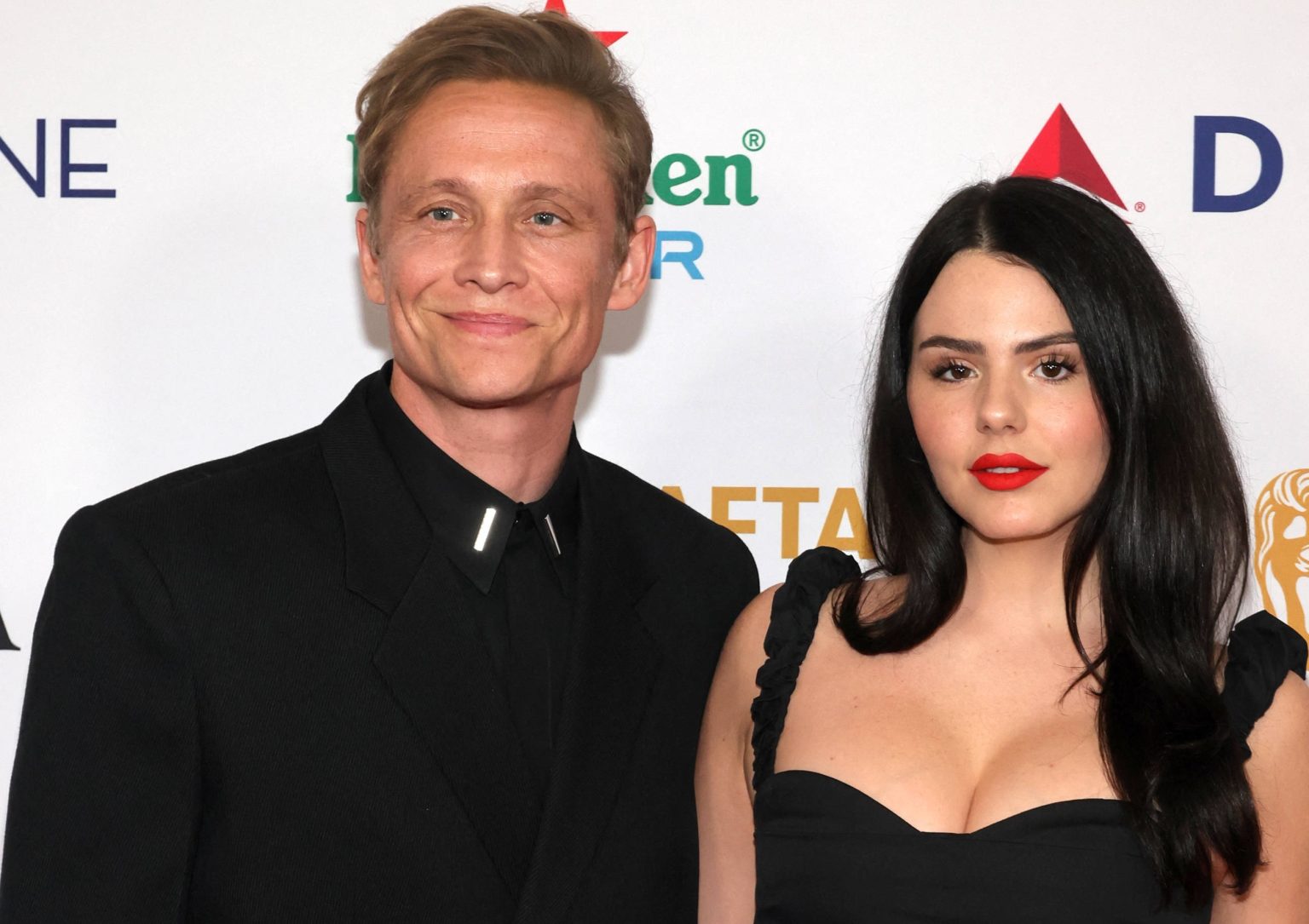 Ruby O. Fee ohne BH: So freizügig zeigt sich Matthias Schweighöfers Freundin