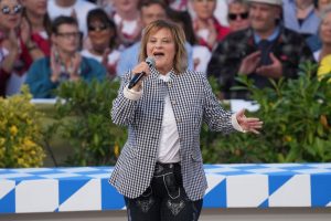 Nach Operation: Schlager-Ikone Nicki gibt Gesundheits-Update