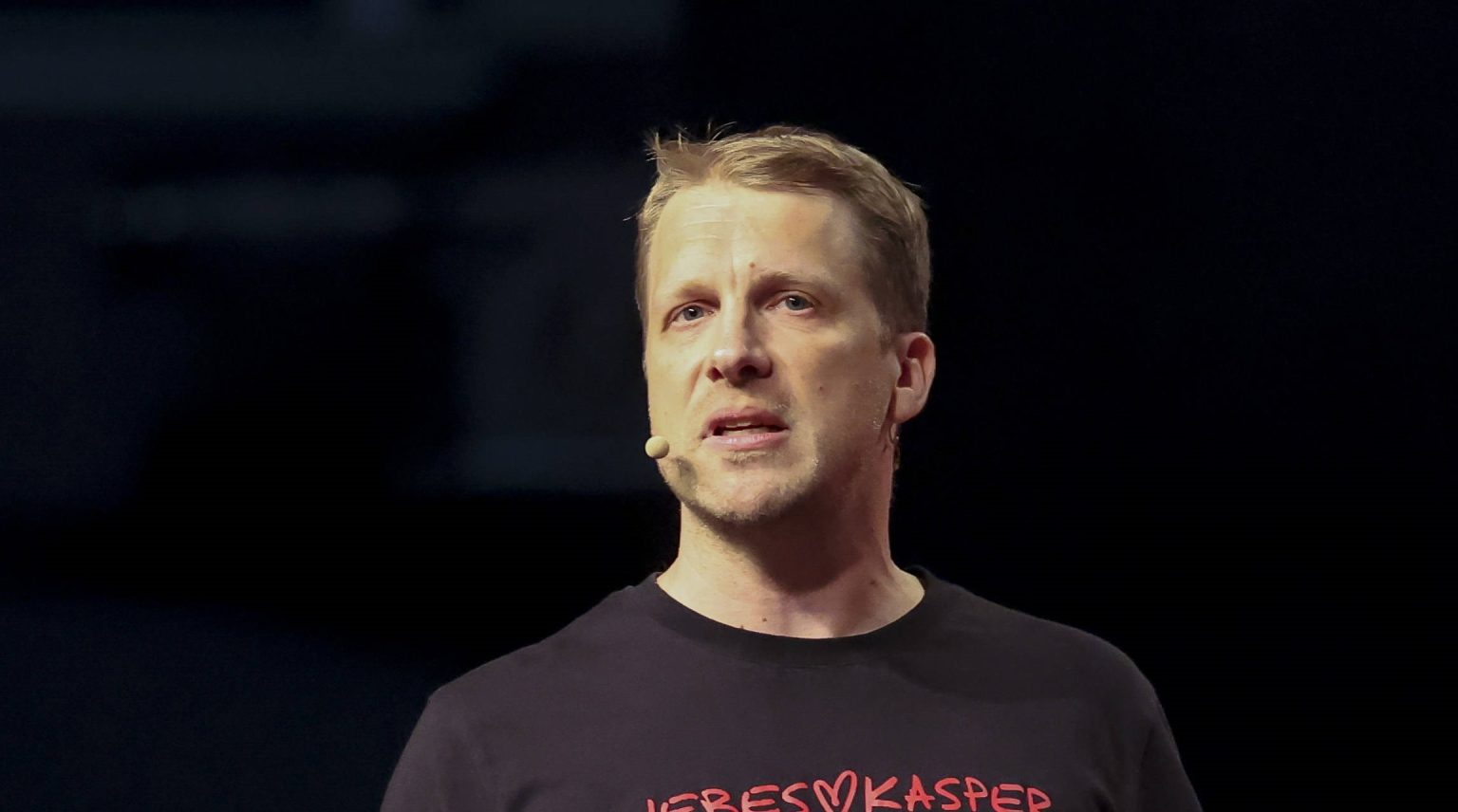 Oliver Pocher haut heftig gegen Romina Palm und Christian Wolf – „Charakterlosigkeit in zwei Fotos“!