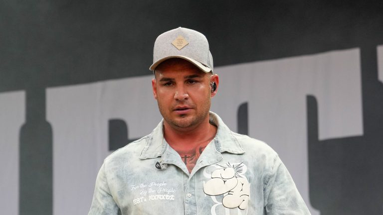 “Ich bin schockiert und traurig”: Pietro Lombardi sagt München-Konzert ab