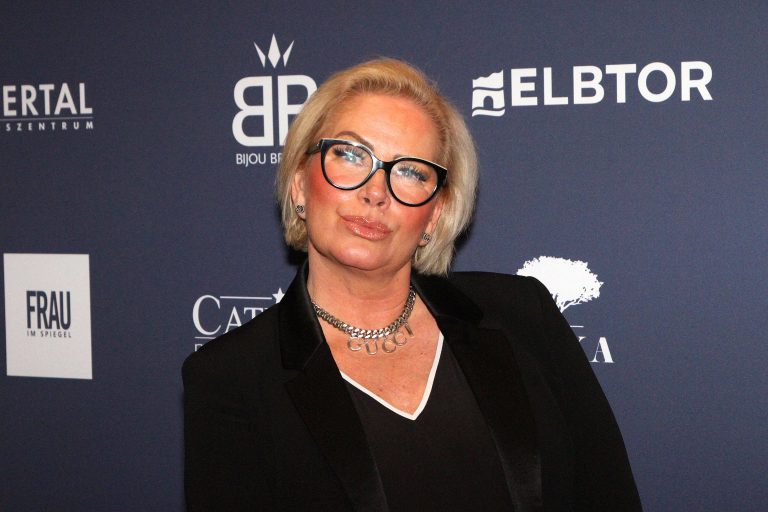 “Absolut unnatürlich”: Claudia Effenberg schießt zurück gegen Kritik im Netz