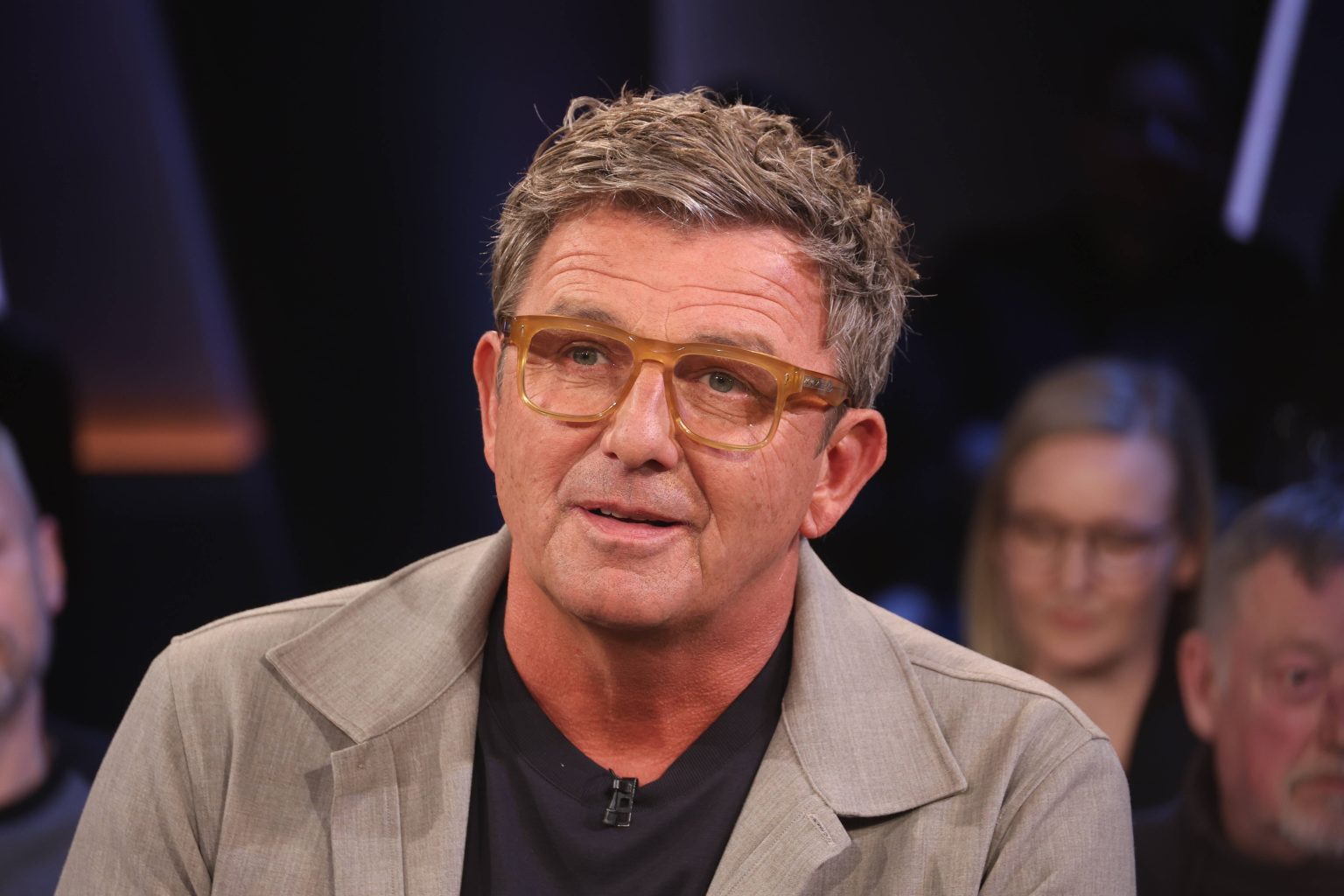 “Bergdoktor”-Star Hans Sigl überrascht in ungarischer Castingshow