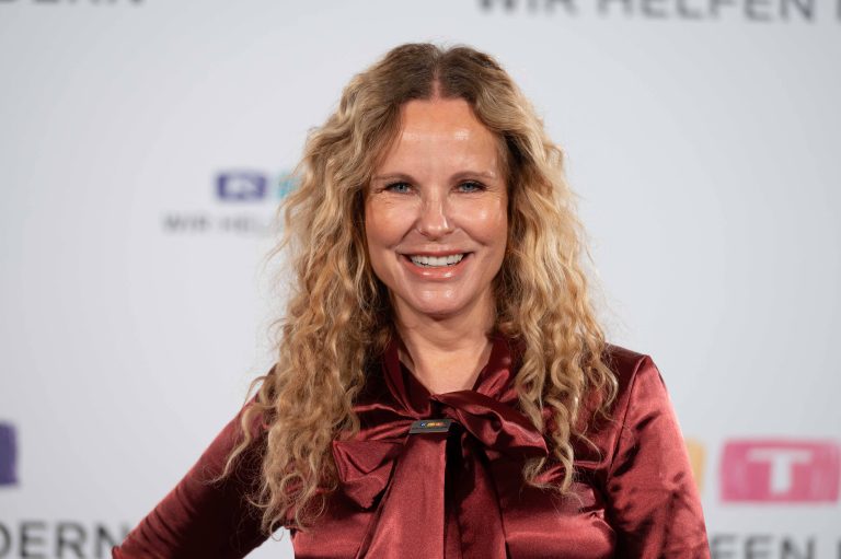 “Die nächsten 60”: Ross Antony überrascht Katja Burkard mit eigenem Song