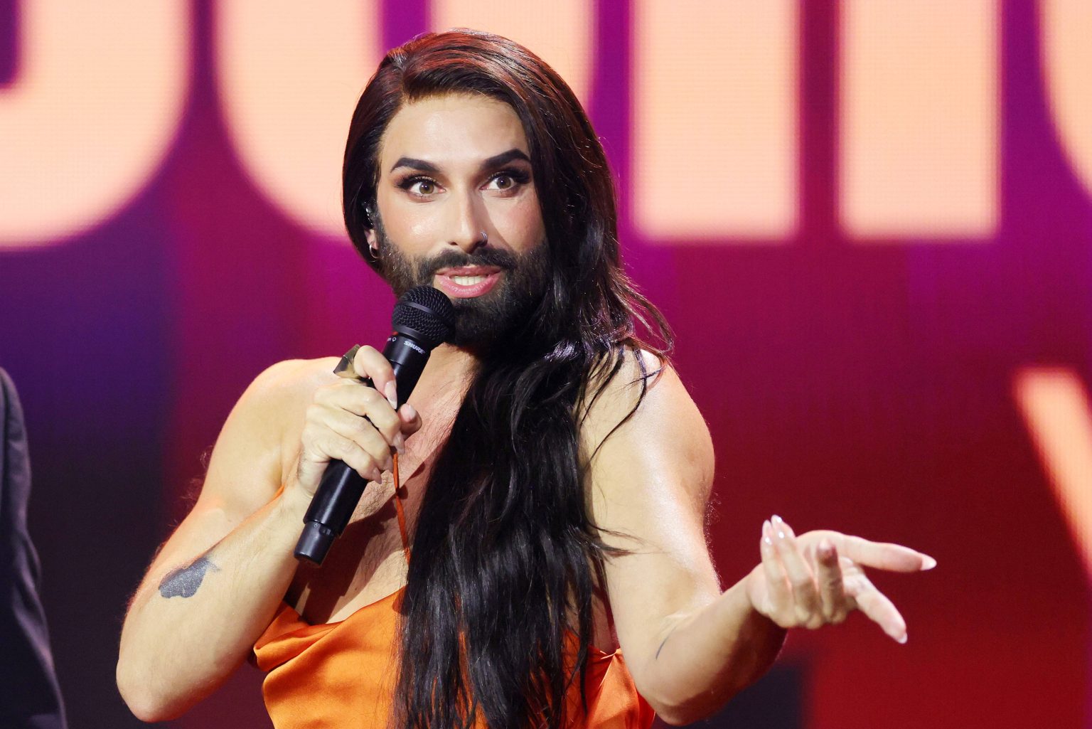 Überraschende Beauty-Beichte: Conchita Wurst verrät Bart-Geheimnis