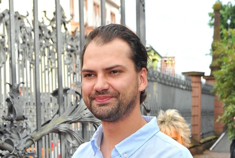 Jetzt wird es ernst: Jimi Blue Ochsenknecht an Österreich übergeben