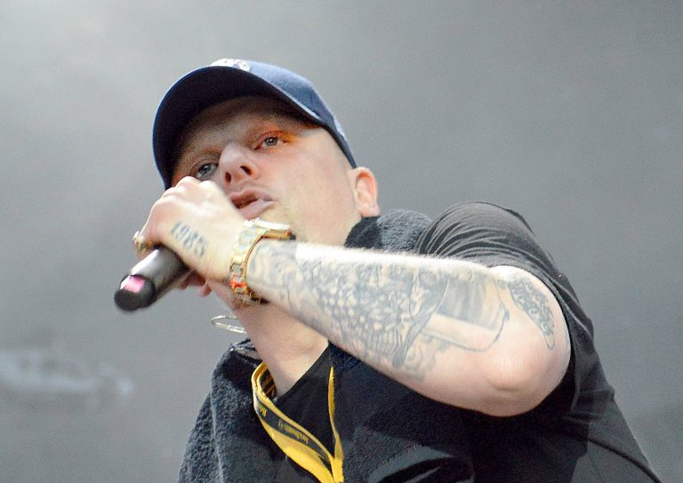Deutscher Rapper zeigt stolz seinen neuen Schatz – und der hat ordentlich PS!