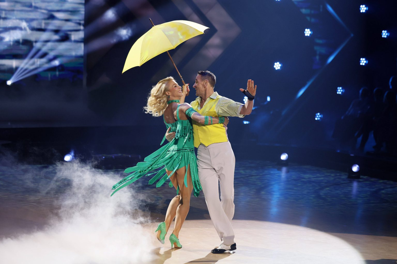 Mark Keller mit Kathrin Menzinger in der neunten Live-Show der 17. Staffel der RTL-Tanzshow Let s Dance 