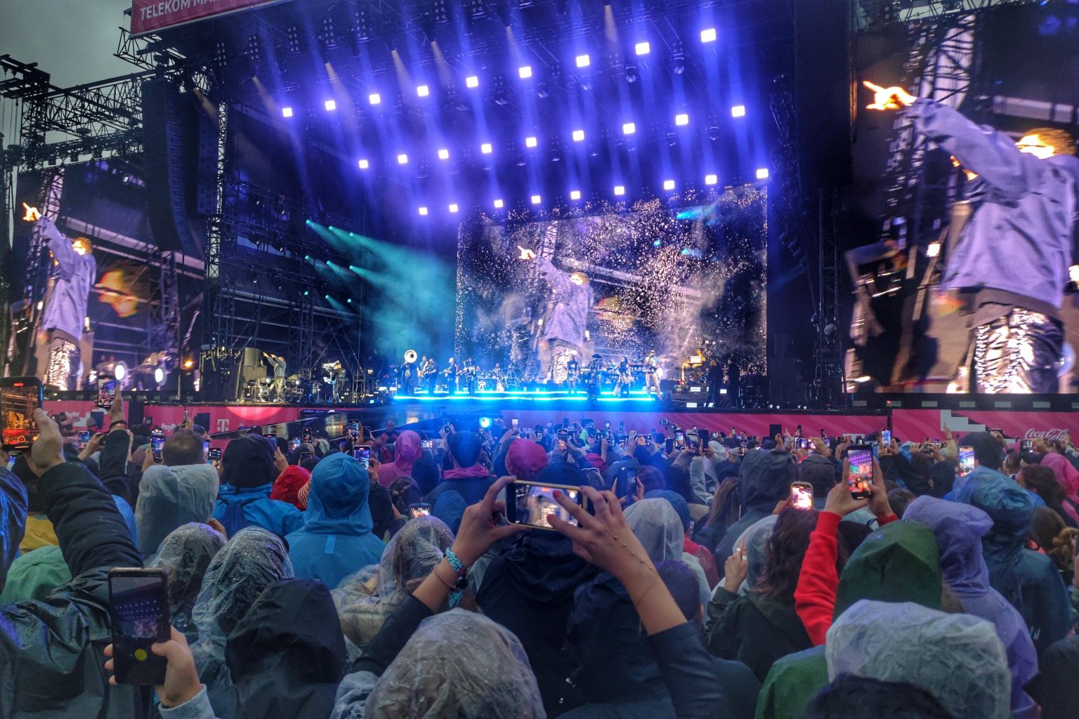 Nach heftiger Konzert-Kritik: Welt-Star macht Erkrankung öffentlich