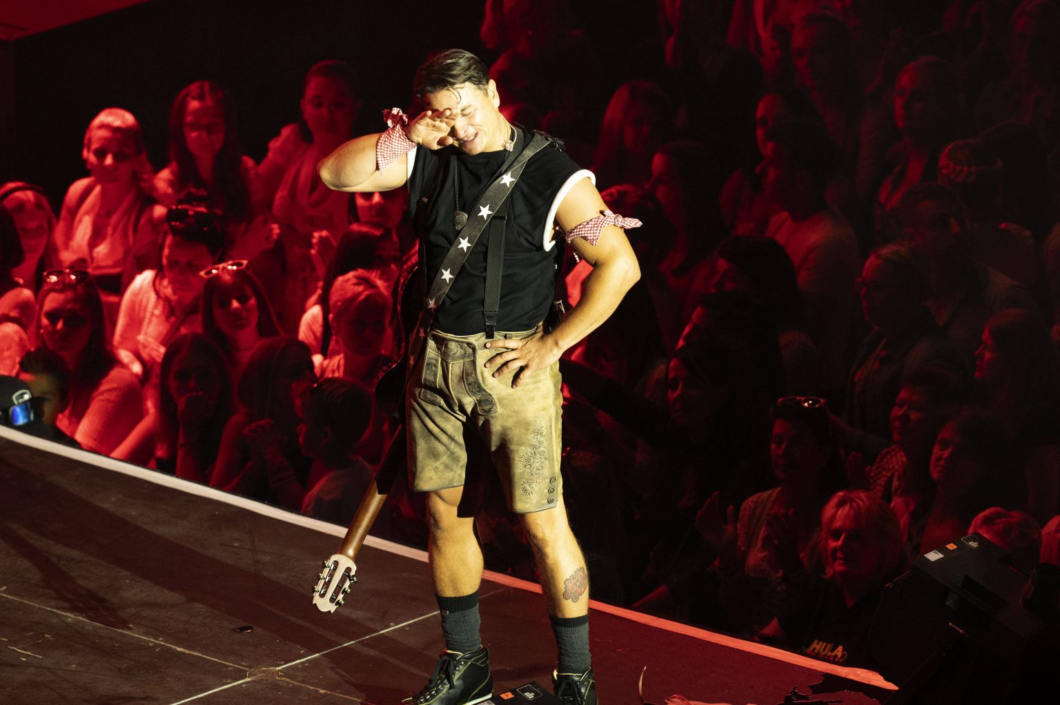 Andreas Gabalier kämpft bei Konzert mit den Tränen