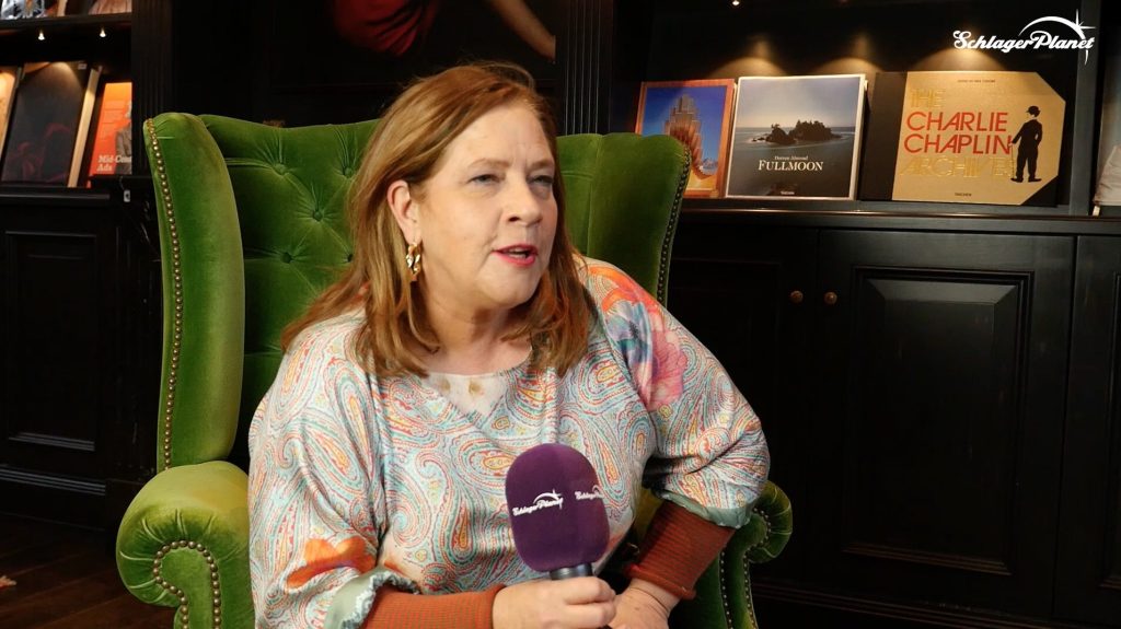 Kathy Kelly im Interview mit SchlagerPlanet.