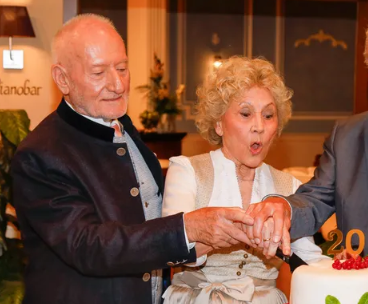 Goldene Hochzeit bei „Sturm der Liebe“: Wie kommen Sepp Schauer und Antje Hagen privat aus?