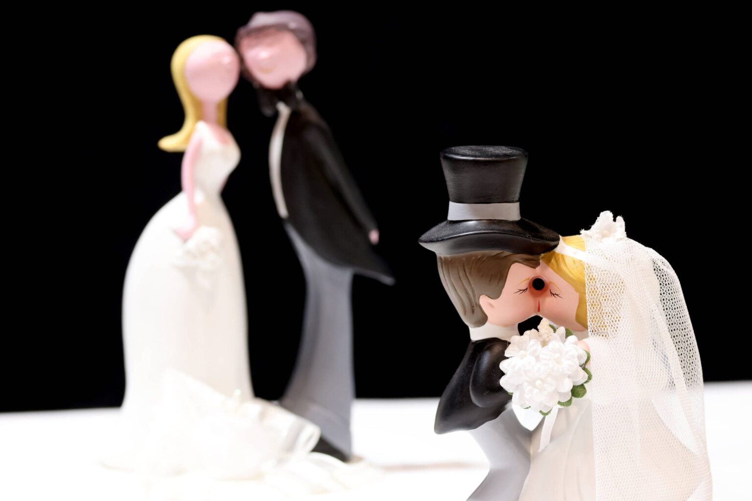 Schon die dritte Hochzeit: Beliebter Serien-Star sagt erneut Ja 