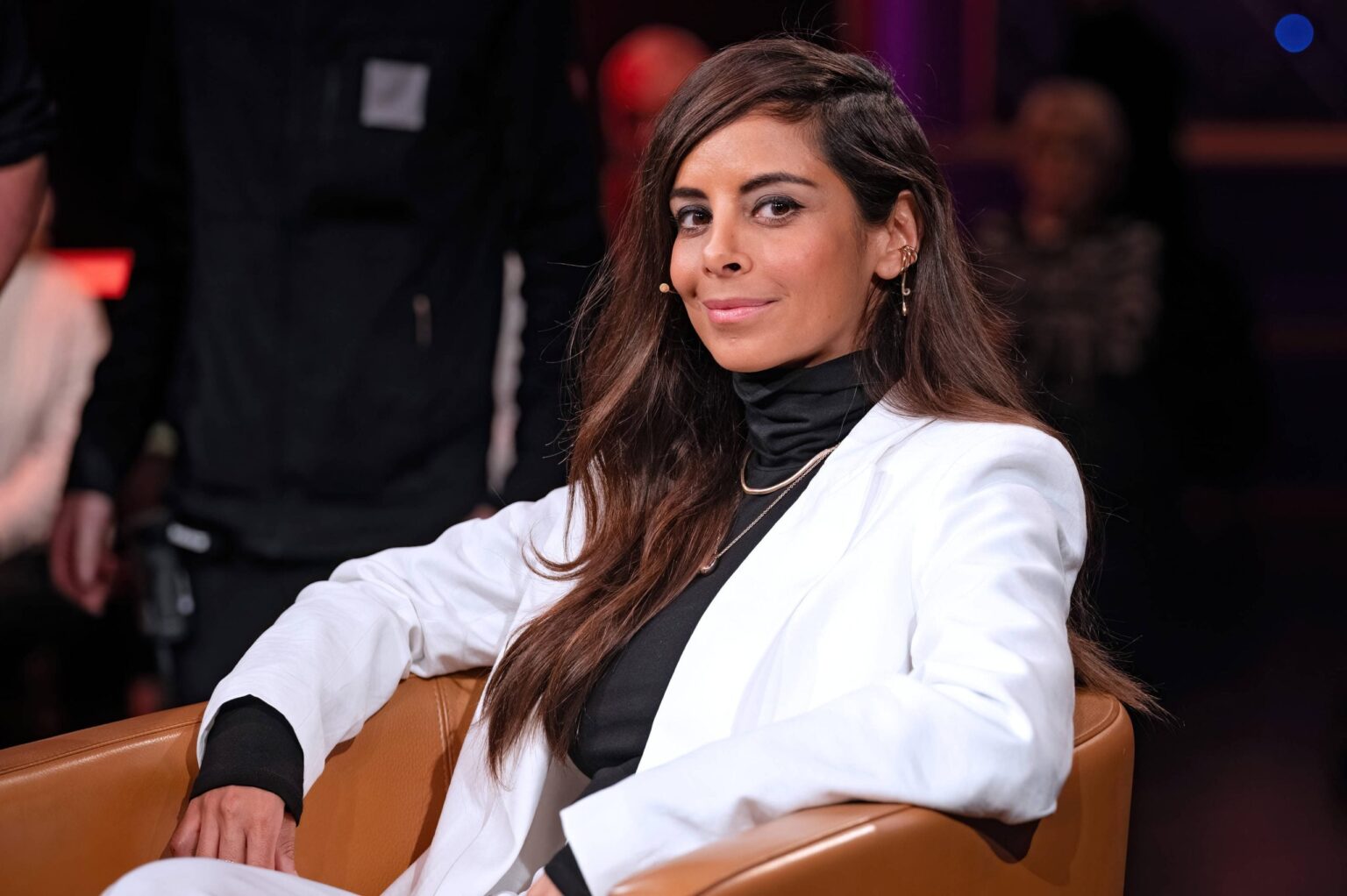 Collien Fernandes enthüllt den Namen ihres Hundes – und das Studio lacht