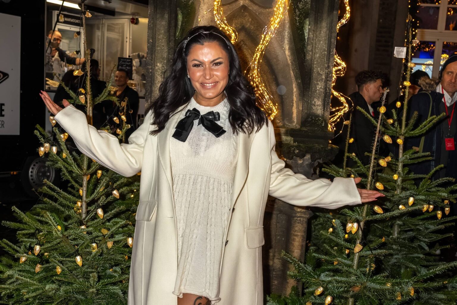 Ersatzkandidatin Jasmin Herren im Dschungelcamp: So übersteht sie jede Nacht dort!