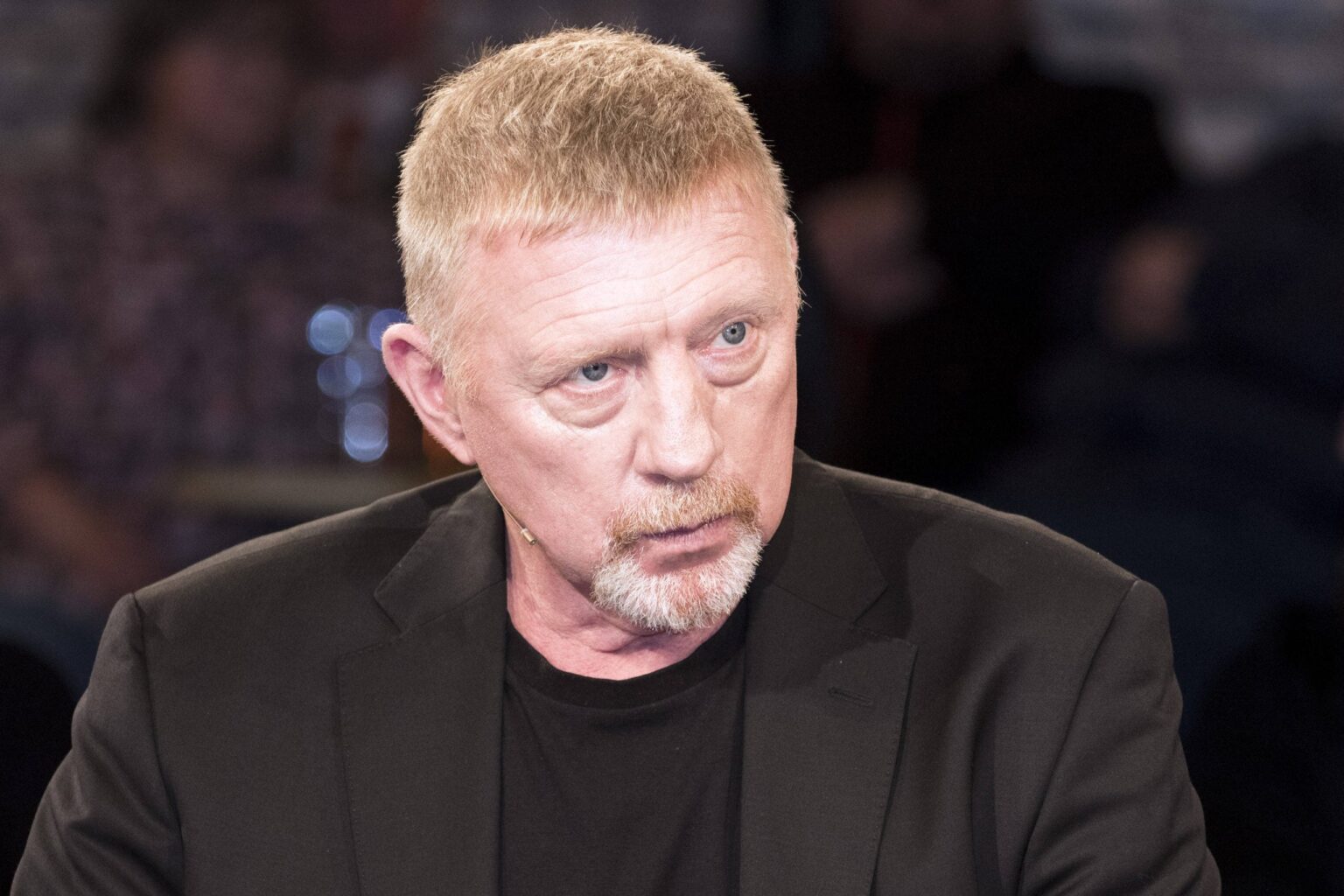 Kurzer Auftritt, große Wirkung: Boris Becker sorgt für Eklat mit Tennis-Trainer