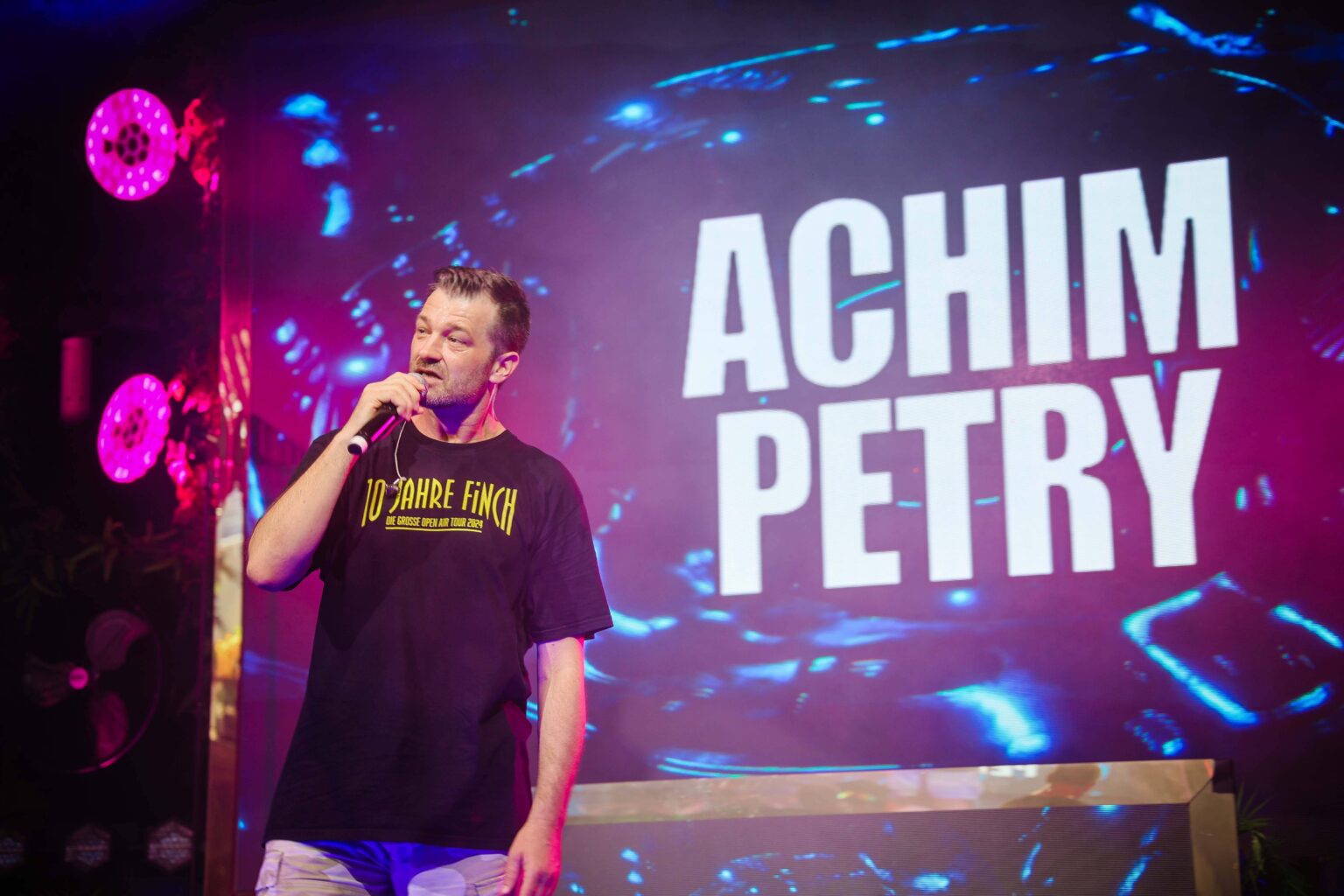 Schlagersänger Achim Petry beim Megapark auf Mallorca